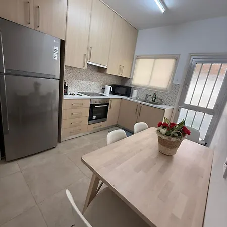 Stylish 2br In Center Of Lejlighed