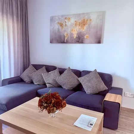 Stylish 2br In Center Of Daire *