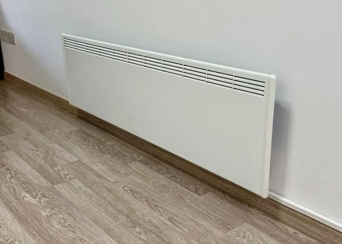 Stylish 2br In Center Of *