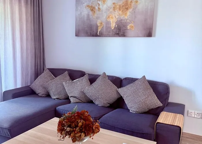 Stylish 2br In Center Of アパート *