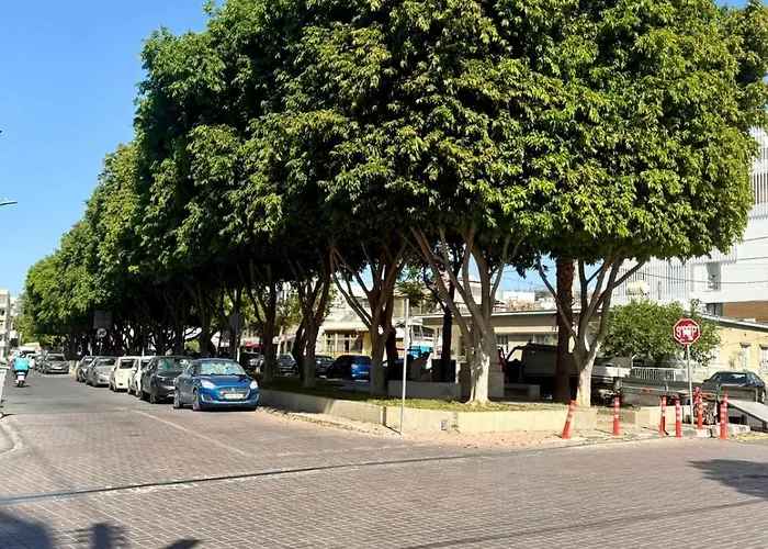 アパート Stylish 2br In Center Of リマソール